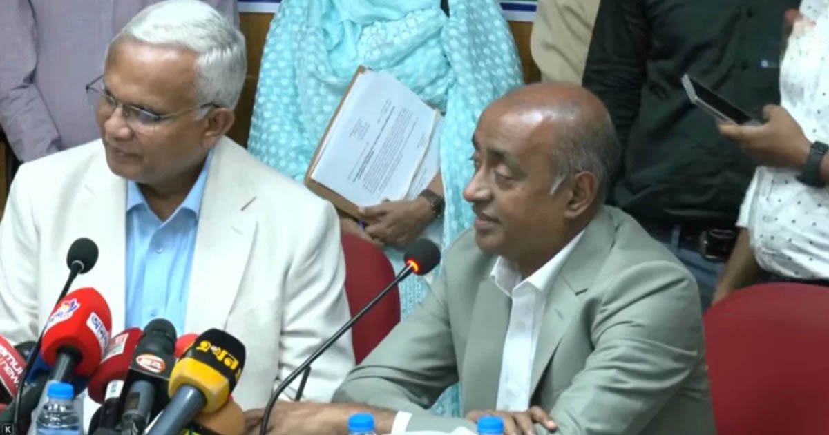 পররাষ্ট্র প্রতিমন্ত্রী দ্বৈত নাগরিকত্ব ত্যাগ করেছেন