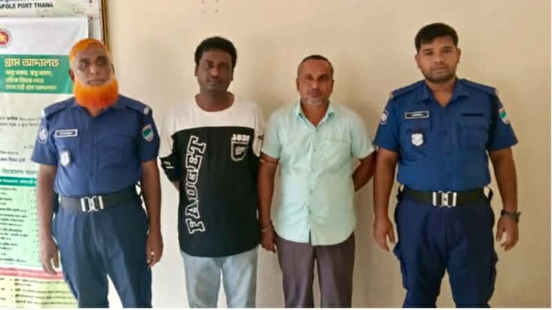 বেনাপোলে ভ্যানচালকের গলাচেপে ধরে ভ্যান ছিনিয়ে নেওয়ার চেষ্টার অভিযোগে আটক-২