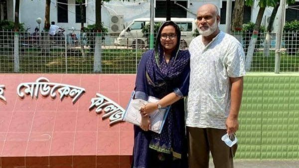 সোনারগাঁও গর্ব প্রিয়তি,ডাক্তার হয়ে স্বপ্নপূরণ 